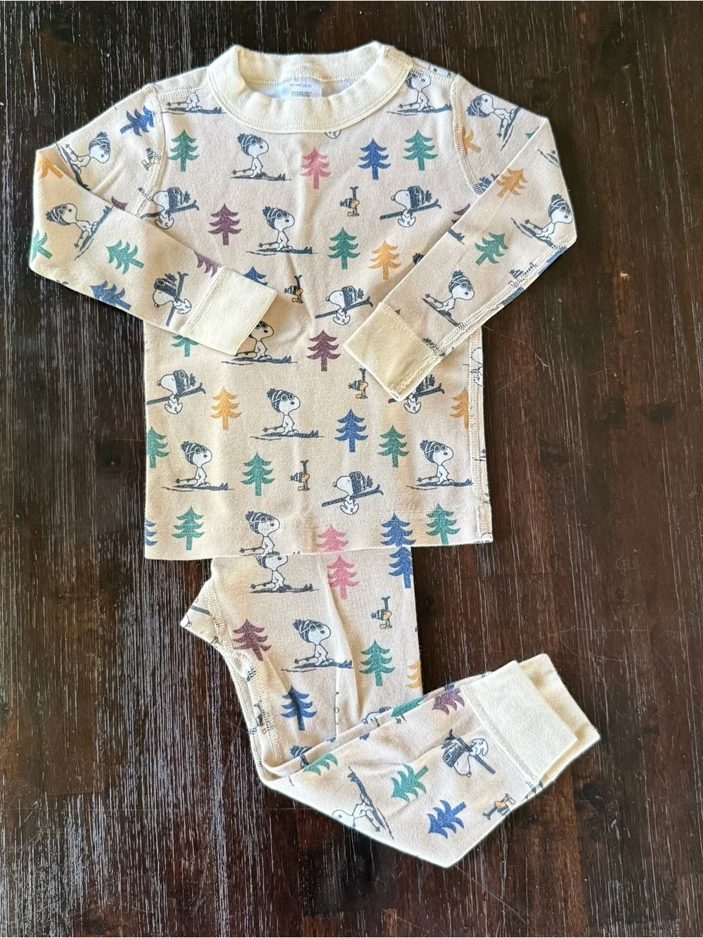 Hanna Andersson Cream Snoopy Pajama Set with Multi-Color Trees